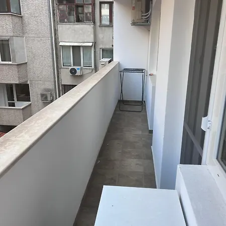 Stylish With Parking Option By Apartmax