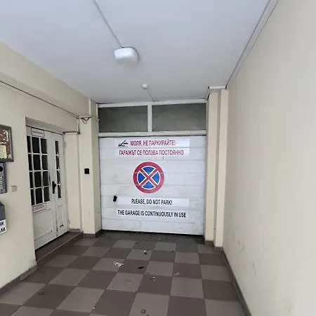 דירה Stylish With Parking Option By Apartmax