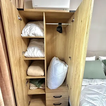 Lägenhet Stylish With Free Parking By Apartmax *