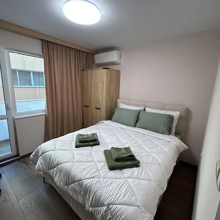 Stylish With Parking Option By Apartmax 公寓 瓦爾納